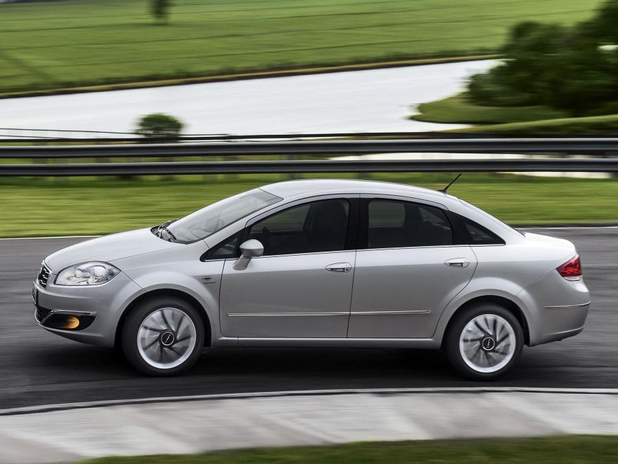  Fiat Linea 2014 года  (BR) (фото 12 из 30)
